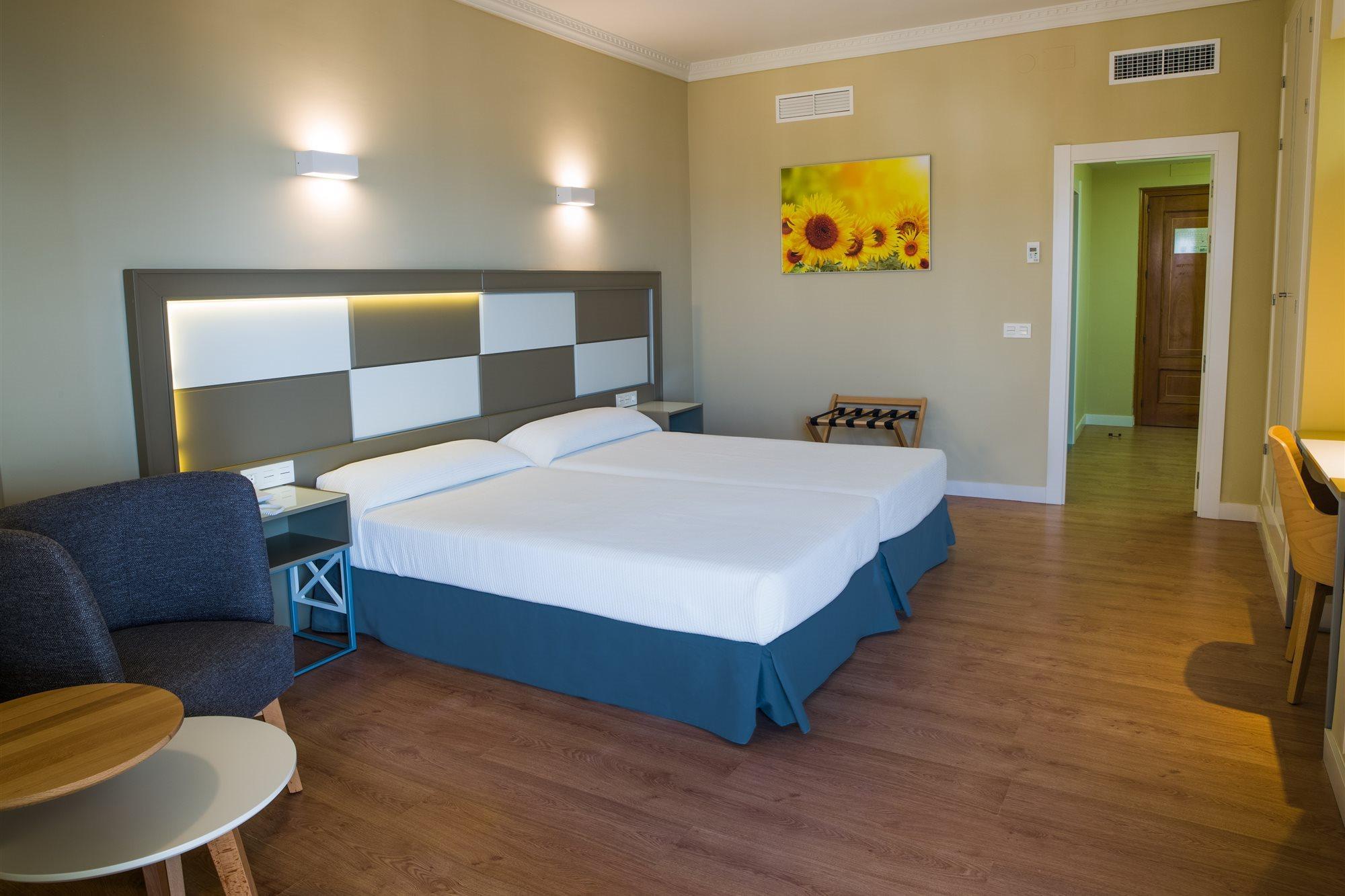 Hotel Monarque Torreblanca Фуэнхирола Экстерьер фото